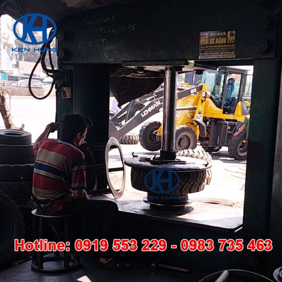 Bánh xe nâng người